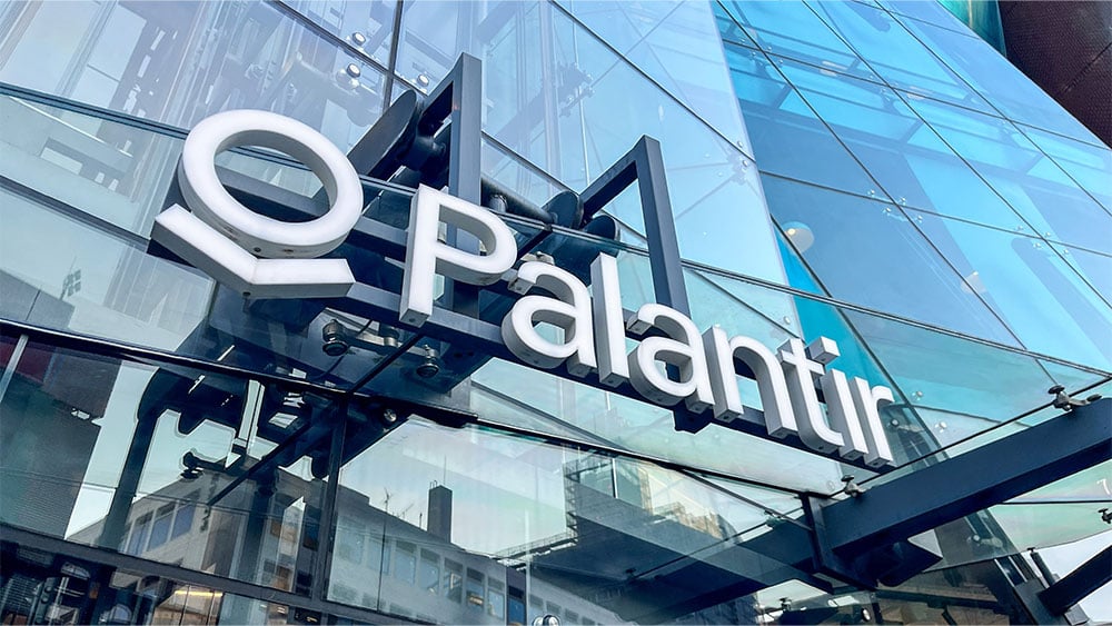Palantir – från AI-hype till värderingschock